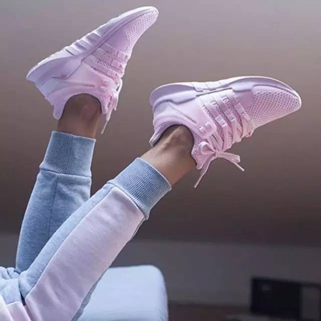 今年很火的小粉鞋,最近很火的小粉鞋