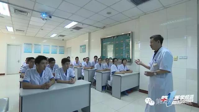 宁医大原院长杨银学,银川附属医院院长杨银学