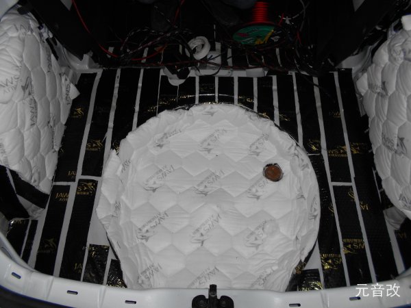 尚酷全车隔音升级音响,大众尚酷改装音响炸街车