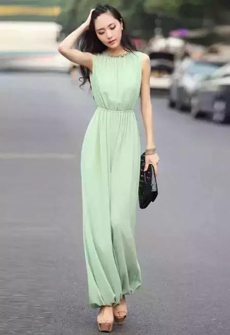 高圆圆秋冬穿搭牛仔裤,高圆圆蓝色牛仔直筒裤穿搭