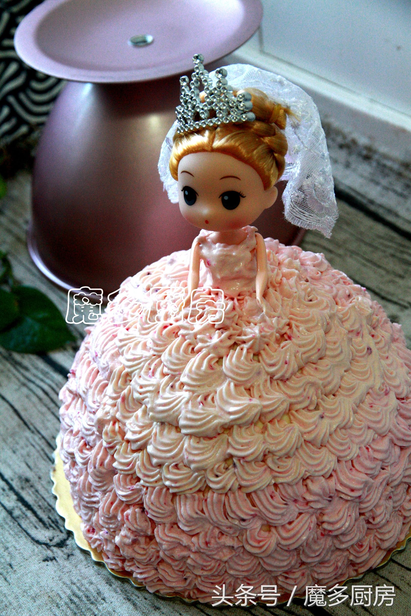 教你做一个芭比娃娃蛋糕,给芭比娃娃做迷你小蛋糕