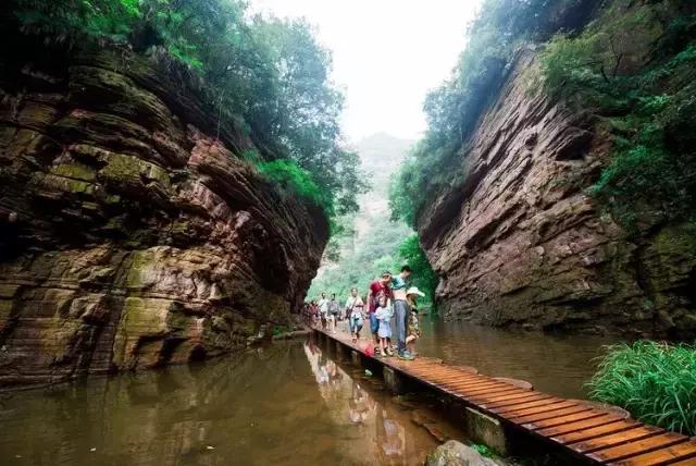 悬泉飞瀑的风景图,悬泉山瀑布在什么地方