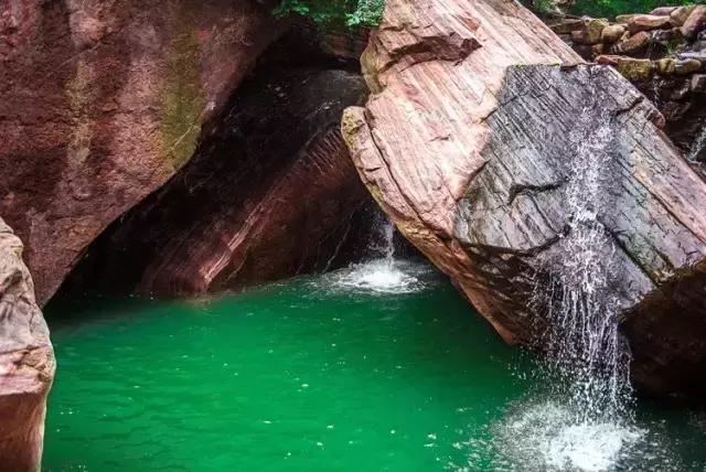 悬泉飞瀑的风景图,悬泉山瀑布在什么地方