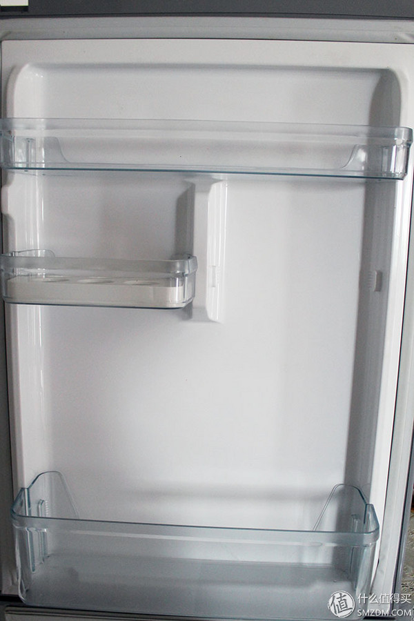 哈,你家的冰箱能安装QQ斗地主吗?