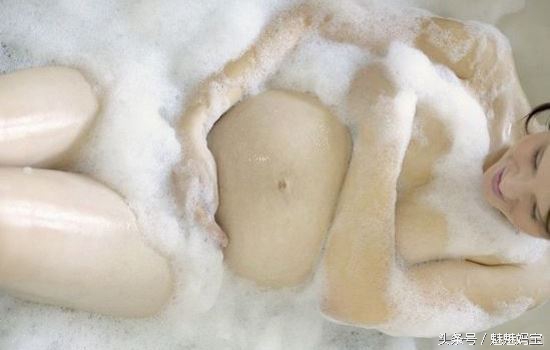 孕期洗澡可以搓肚子吗,孕期可以用硫磺皂洗澡吗