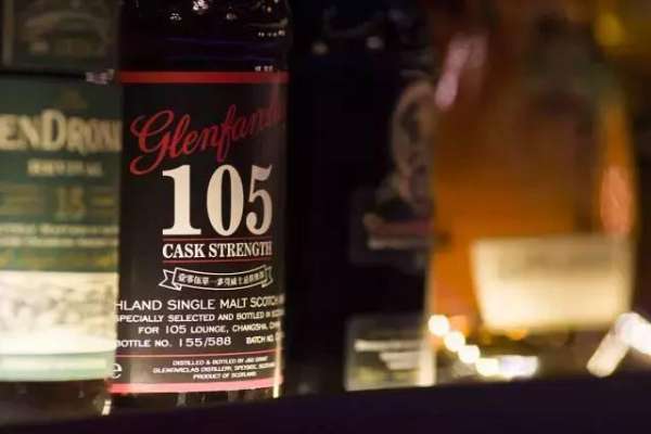 开一个酒馆前期需要做些什么,如何开一个成本低的酒馆