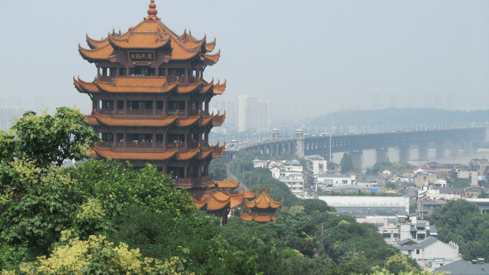 黄鹤楼滕王阁岳阳楼江南三大名楼,滕王阁黄鹤楼岳阳楼都在哪