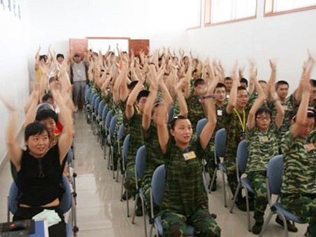 把儿子送到网瘾学校出来就后悔了,把孩子送去戒网所犯法吗