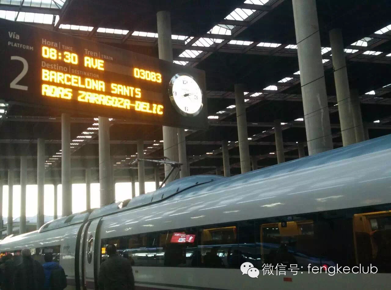 梅西c罗德比同框图片,梅西诺坎普踢国家德比