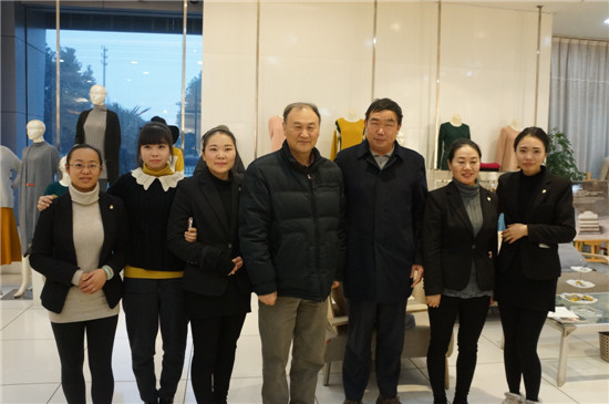 明确产业发展特色定位,明确发展方向和定位