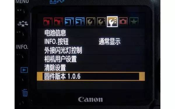 相机对焦后移动跑焦,相机对焦老是偏