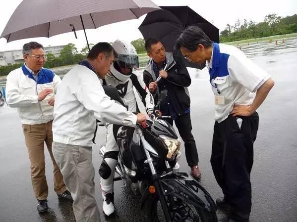 玩摩托车需要知道的知识,新手学摩托车注意事项