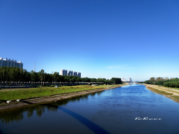 额滴个神！一枚老男人居然在黑河疯狂购物直到手软！