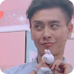 凭借《美人心计》他一举扭转地位,而同门的其他四人竟个个......