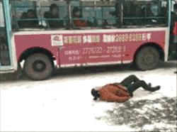 雪天穿什么鞋套防滑效果好,下雪穿什么鞋防滑效果最好