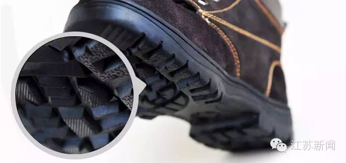 雪天穿什么鞋套防滑效果好,下雪穿什么鞋防滑效果最好