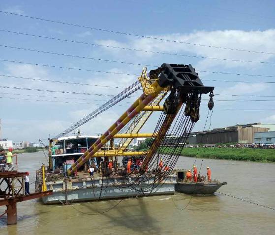 最新进展！黄圃小车坠河事件车主身份初步确定｜速览