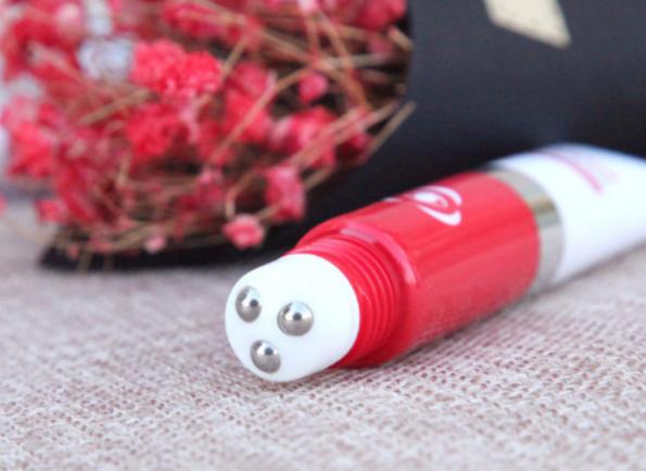 长了一颗脂肪粒长在眼角怎么去除,长了脂肪粒该怎样去除