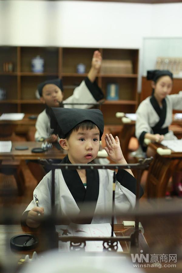 蓝光李嘉:宝贝江湖小镇成商业利器客流激增129%的秘密