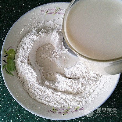 冰皮手工月饼,水晶月饼冰皮月饼