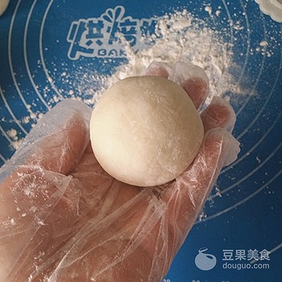 冰皮手工月饼,水晶月饼冰皮月饼