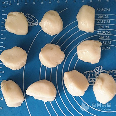 冰皮手工月饼,水晶月饼冰皮月饼