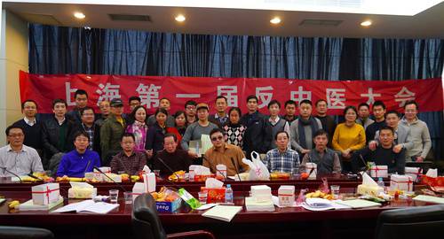 美国金牌得主赴京体验传统中医，当晚被我领进足疗保健打了一针兴奋剂