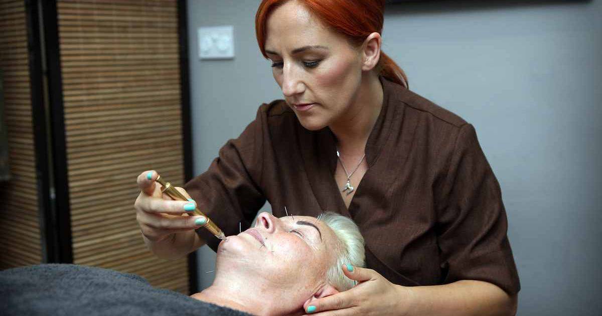 美国金牌得主赴京体验传统中医，当晚被我领进足疗保健打了一针兴奋剂