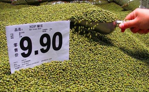 美国金牌得主赴京体验传统中医，当晚被我领进足疗保健打了一针兴奋剂