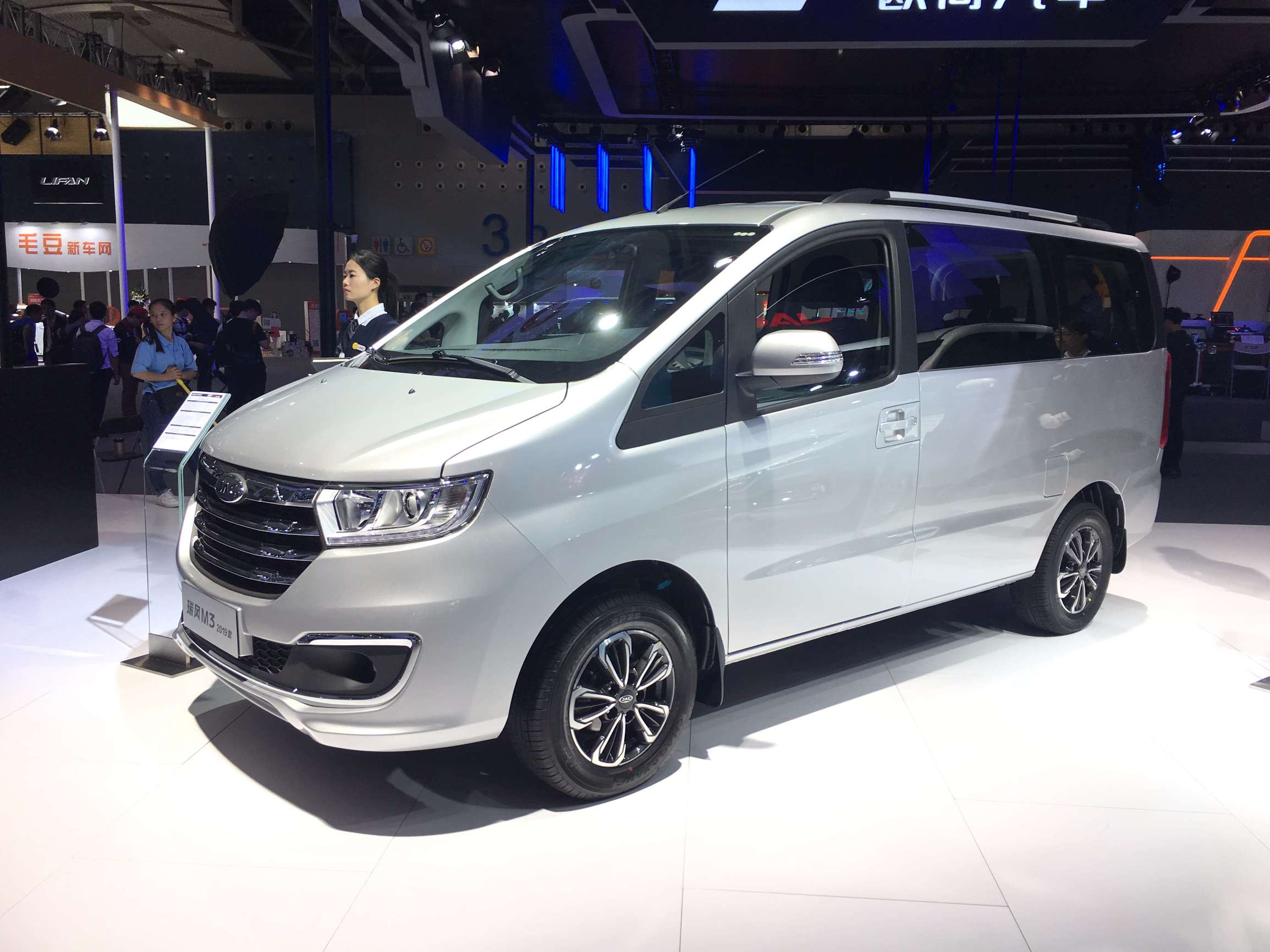 共享出行经济大势向好,瑞风M4网约版驱动出行新变革