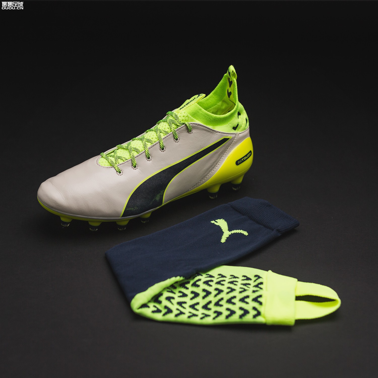 听说没有底的袜子和evoTOUCH更配哦