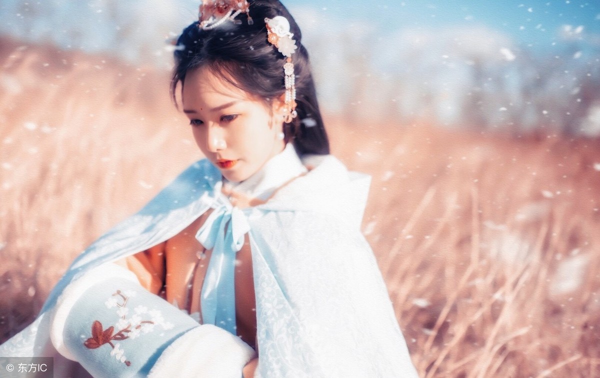 故事:皇妹突然到访,察觉她的到来,更加期待晚会的开始