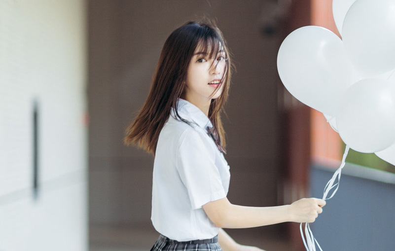 小说:她是被憋醒的,刚从床上爬起来,就急匆匆跑向了厕所