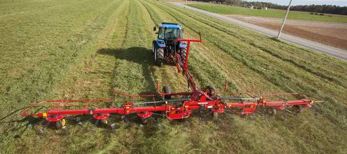 进口牧草割晒机多少钱一台,牧草翻晒机一机两用