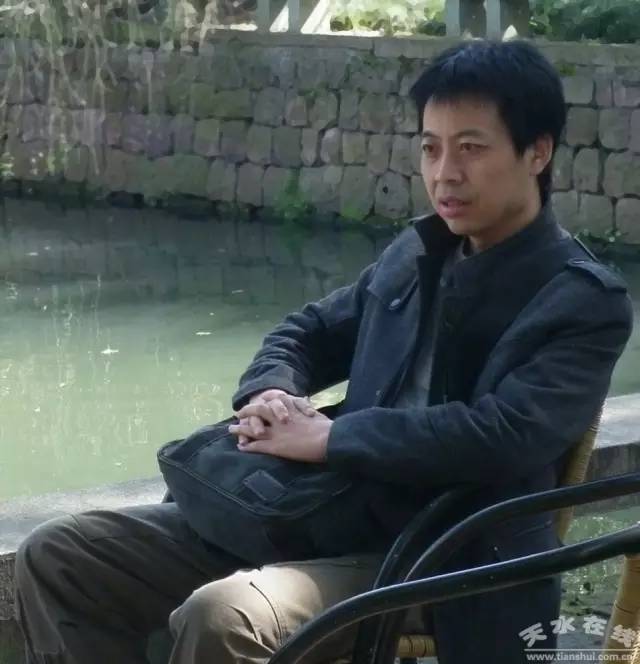 天水市书法家协会副主席成友文艺术简历及作品,图