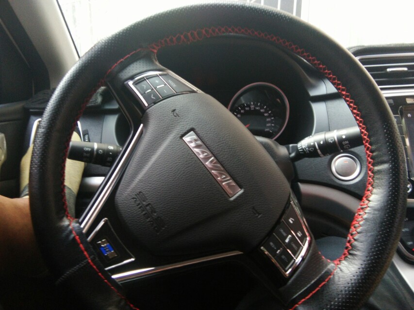 长城哈弗h6哪个性价比高,红旗hs5和哈弗h6哪个值得购买