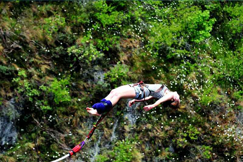 第一次去泰国带多少钱比较合适,一家人一起去泰国旅游注意什么