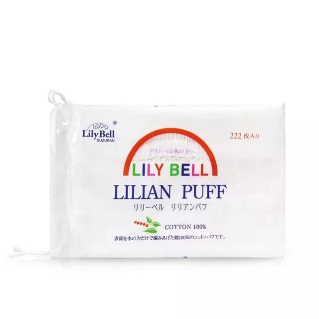 用化妆棉擦水乳,用手拍水和化妆棉