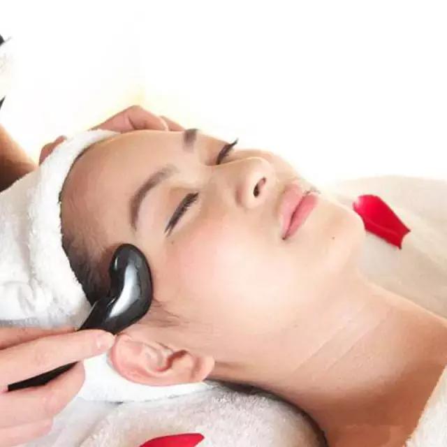 美容面部拨筋手法教程,面部按摩拨筋手法视频