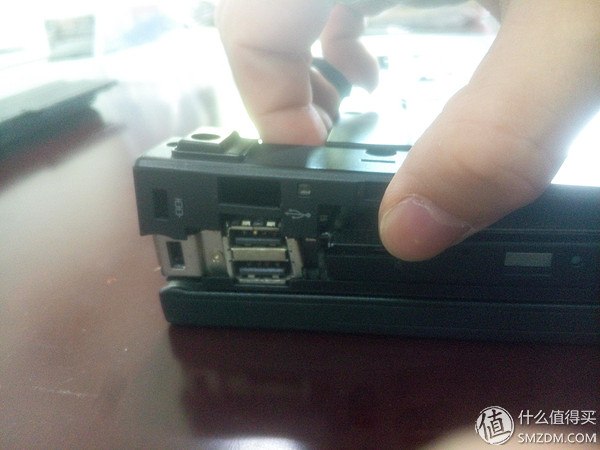 ibmt61笔记本拆机换固态硬盘,ibmt60拆机清灰教程