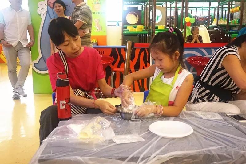 鍐扮毊鏈堥ゼdiy鍏ㄥ鏉愭枡,diy鏈堥ゼ娲诲姩娴佺▼