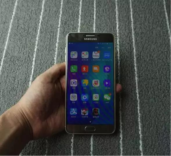 外有颜值内有料实拍长安欧尚x7,c7最美姿态