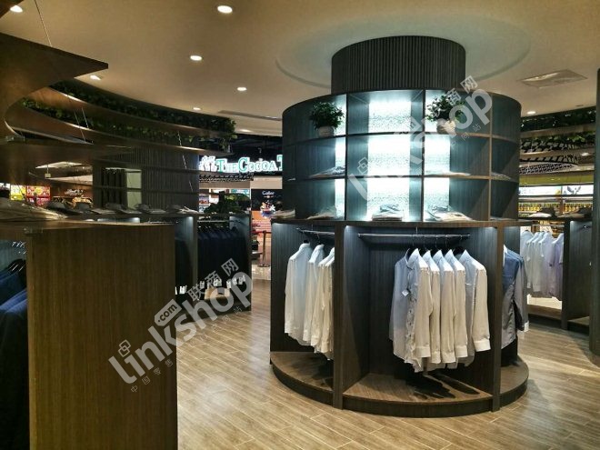 上海机场免税店最近人气,上海浦东免税店销售额