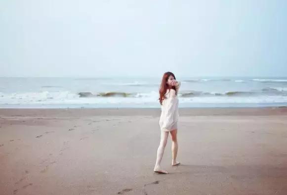 第一篇：女生都该有的一支小羊皮