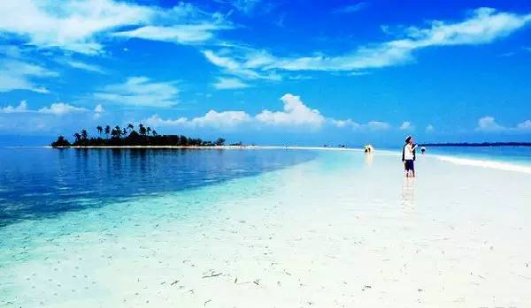 月薪3000的tiffany蓝钻岛