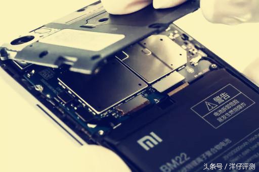 小米5位插线板拆解,小米5pro拆解
