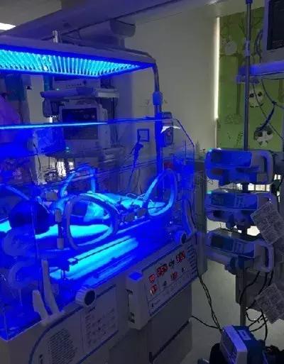 新生儿黄疸住院期间最常见问题,婴儿黄疸被医生吓半死