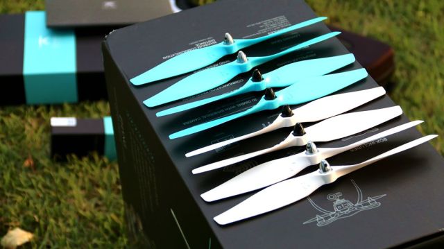 用vr操控无人机,无人机vr模式操控飞行教程