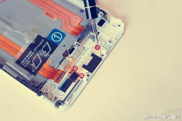 拆解一台vivox7plus全网通手机,vivox7测评