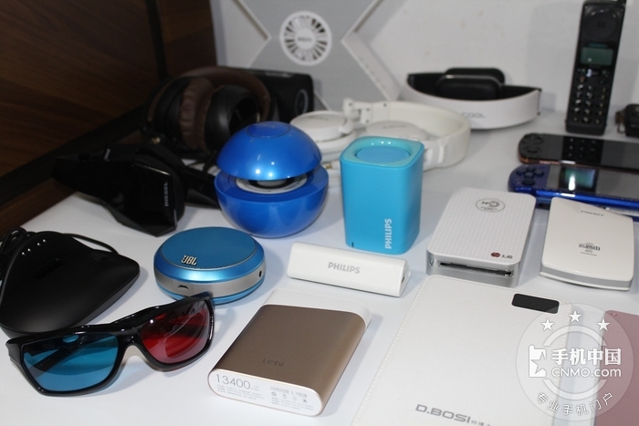 开学啦，晒一晒新的数码装备！